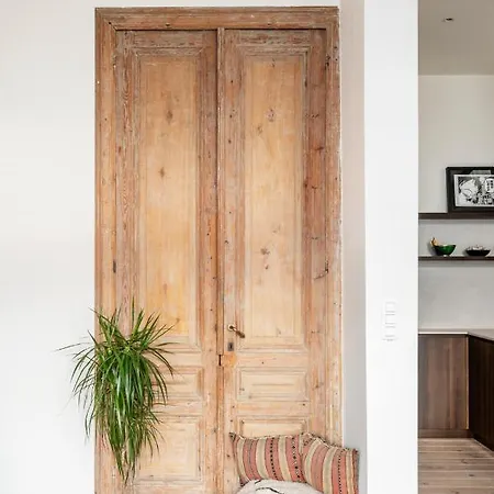 Gezellig Gerenoveerd Herenhuis In Het Centrum Holiday home Antwerp